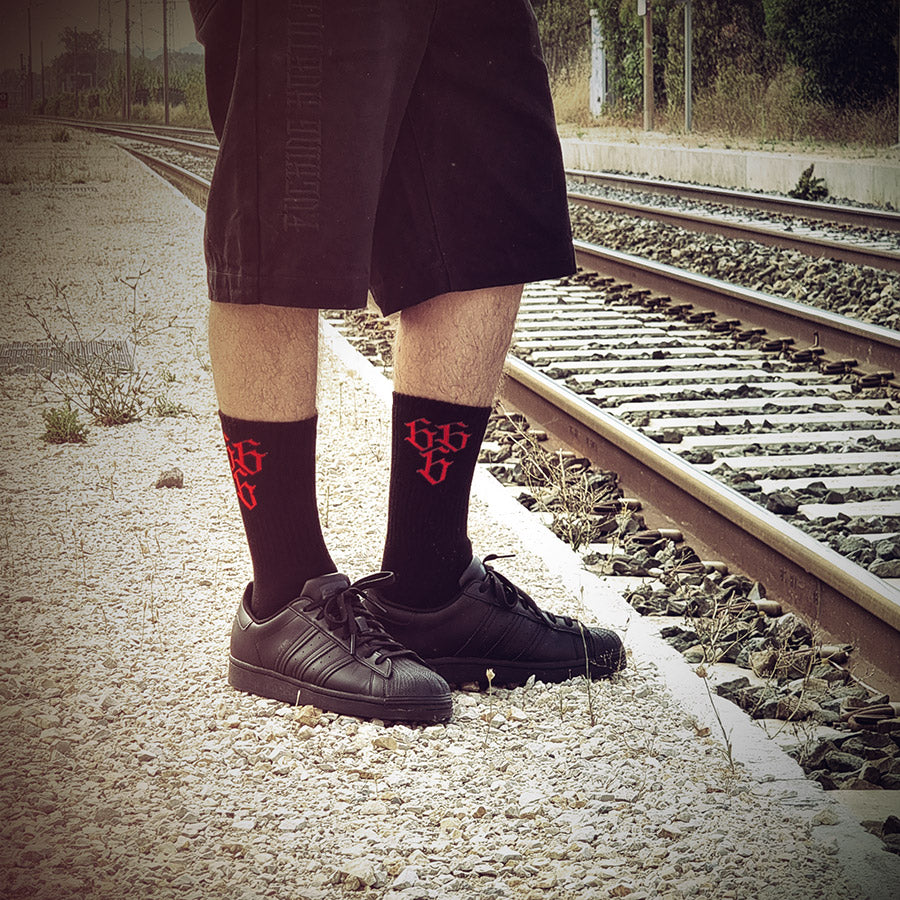 Hyraw 666 Socks Red