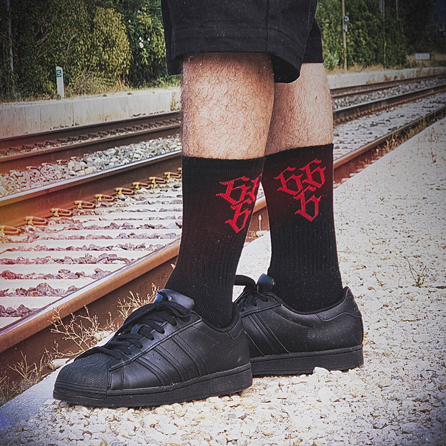 Hyraw 666 Socks Red