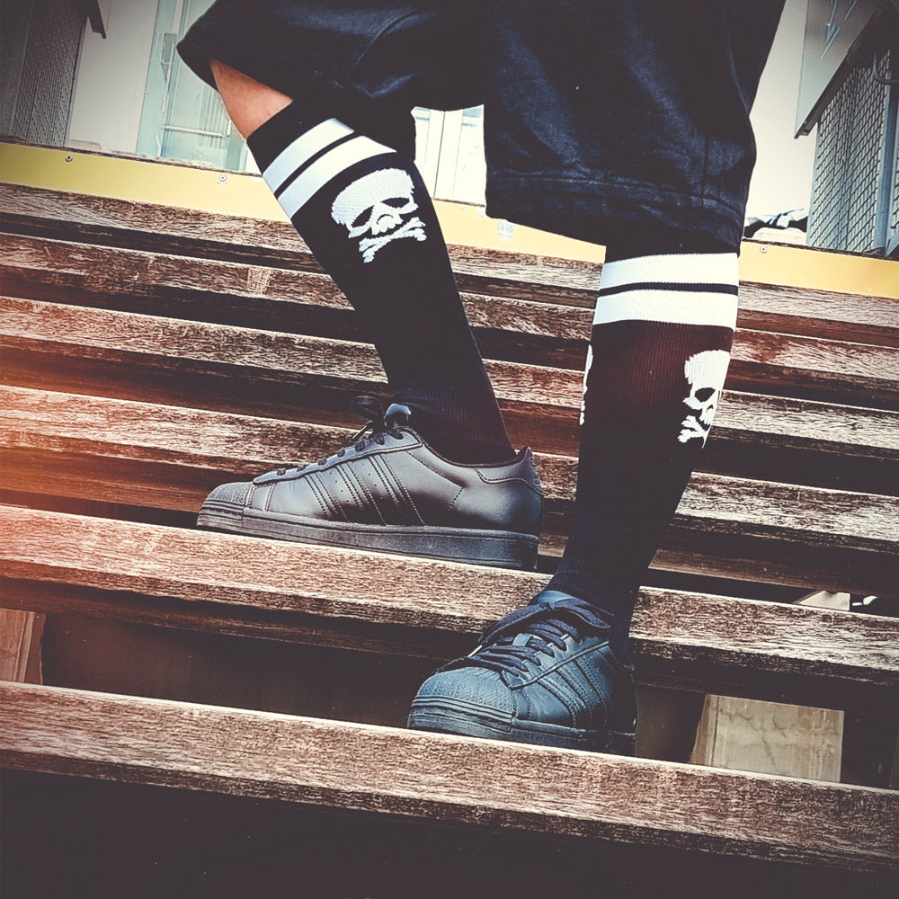 Hyraw SKULL KNEE BLACK Socks