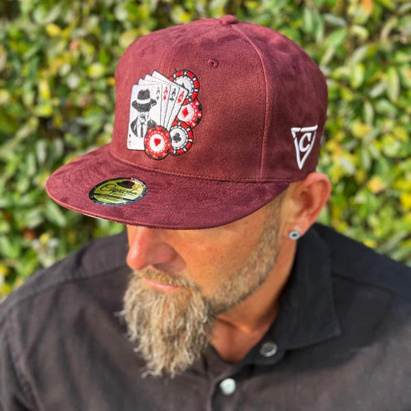 Capiche Mafia Poker Snapback – Bordeaux Wildleder
